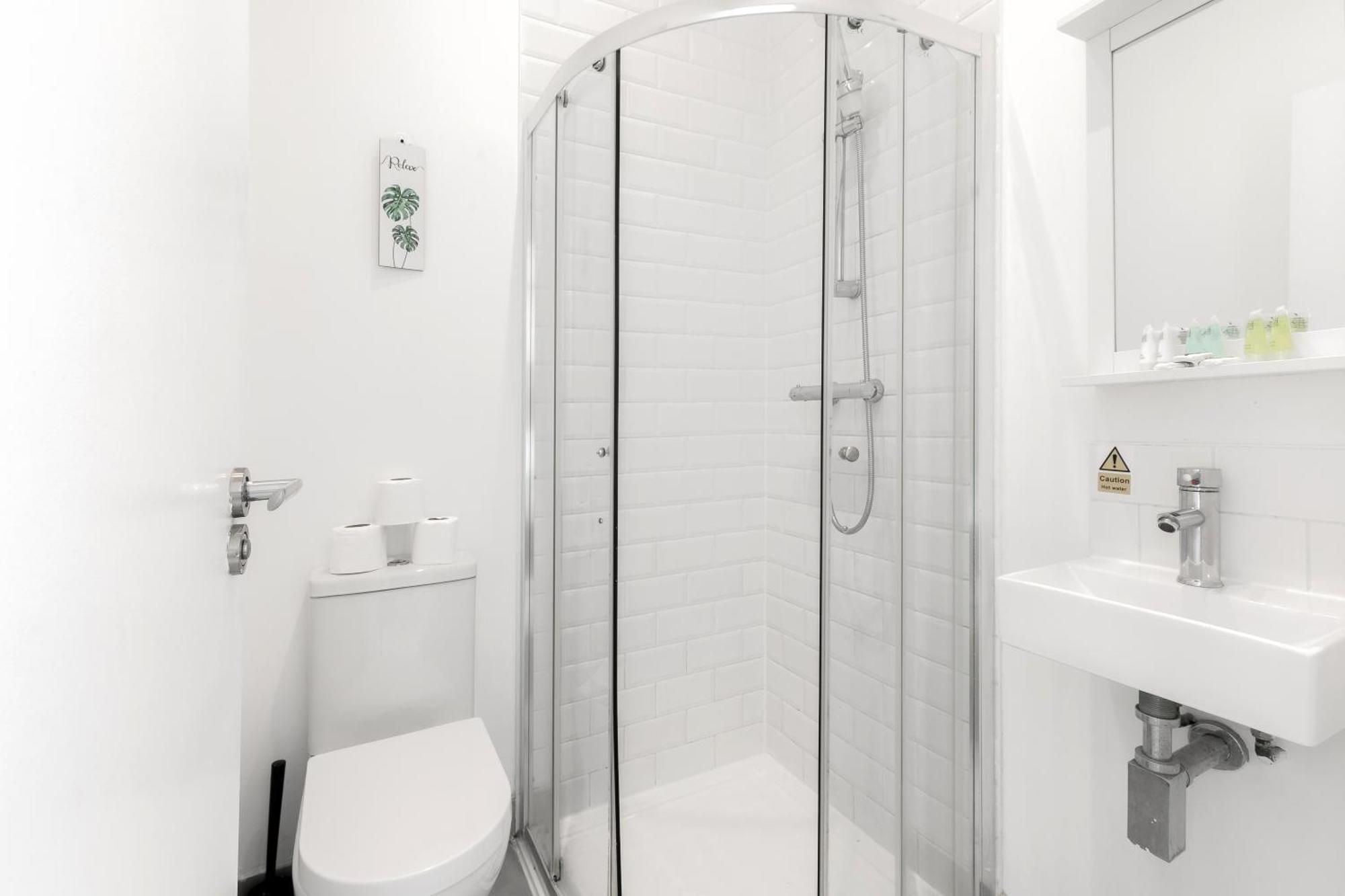 Wembar Hotel London Phòng bức ảnh